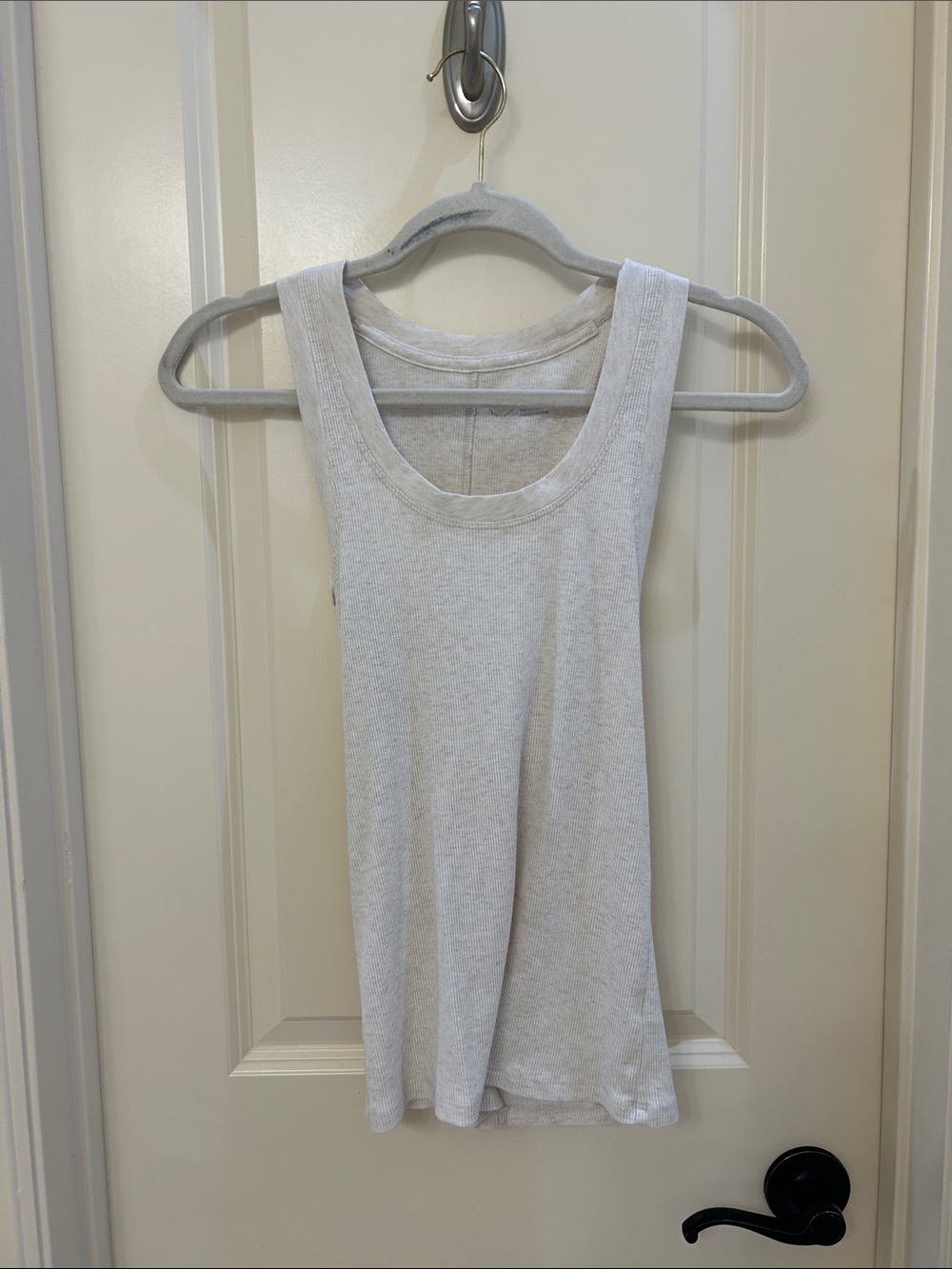 Women's Basic Scoop Neck Tank Top - Cream